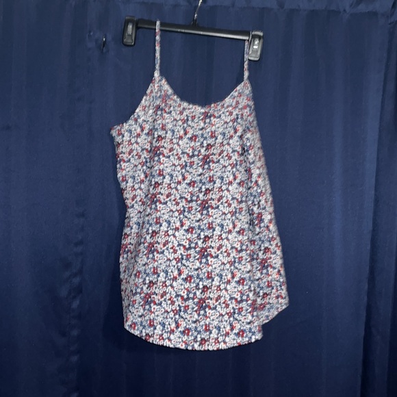 Blue red and white floral tank top. - Picture 3 of 11